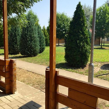 Akácliget Gyógy-és Strandfürdő Karcag Habitación foto