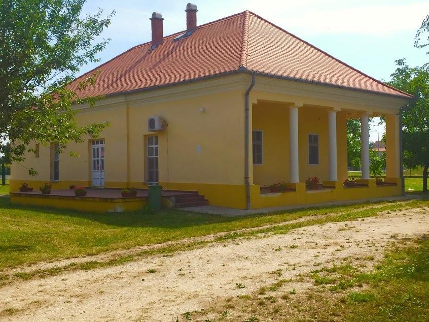 Akácliget Gyógy-és Strandfürdő Karcag Exterior foto