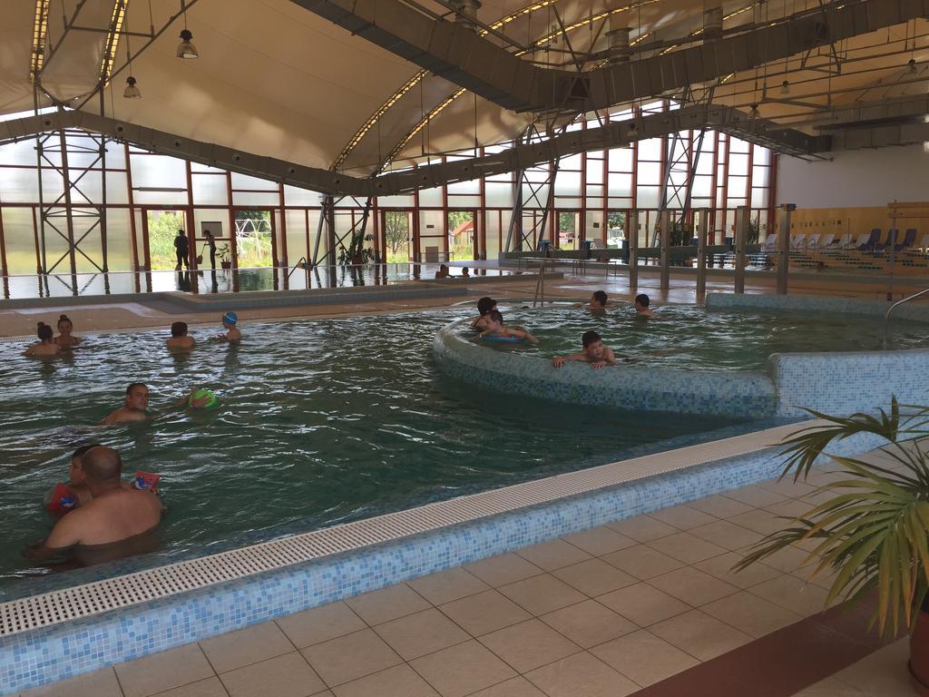 Akácliget Gyógy-és Strandfürdő Karcag Exterior foto